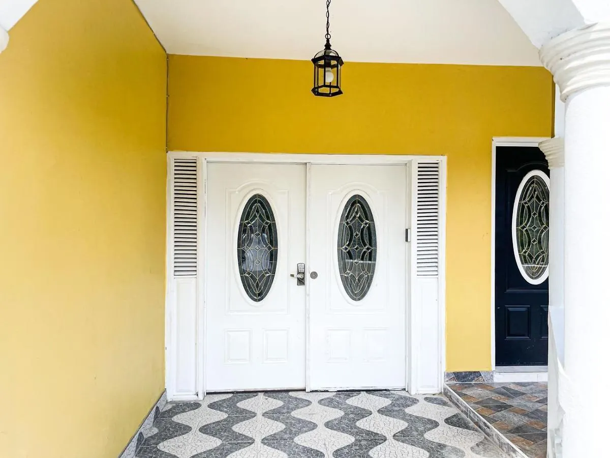 Отель Red Hassell Manor Порт-Антонио